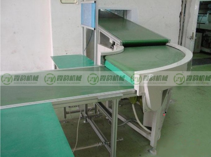 轉（zhuǎn）彎（wān）皮帶輸送機05